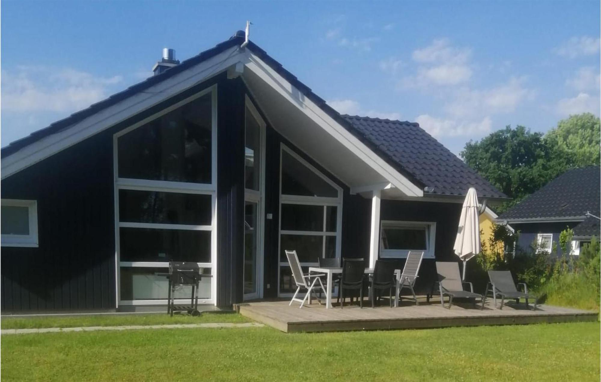 3 Bedroom Stunning Home In Krems Ii-Warderbrueck Gols Exterior photo